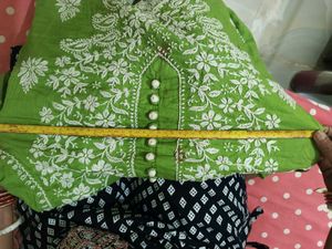 Green Embroidered Chikankari Kurta