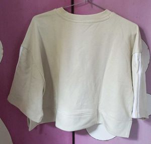 Cute Cropped V-Neck Sweatshirt