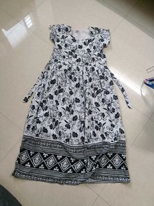 Beautiful Floral Print Maxi Dress