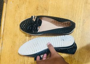 Corsica Black Flats - Size 7