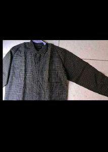 Men's Plaid Button-Down Shirt