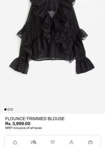 H&amp;M Ruffle Detail Blouse