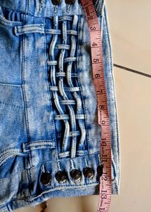 High-waisted Light Blue Jeans