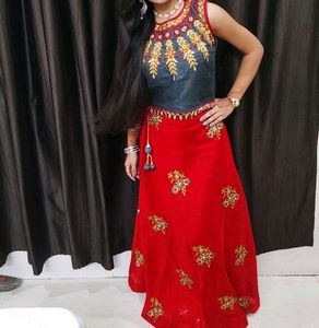 Girls Beautiful Lancha
