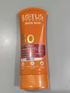 Lotus Herbals Safe Sun SPF 50