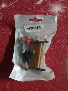 Miniature Couple Showpiece