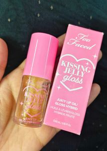 Too Faced Kissing Jelly Gloss (pina colada)