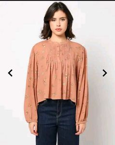 Yousta floral print pleated placket Top