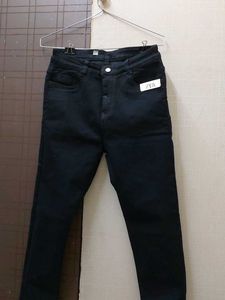 Black Fitted Trousers