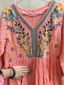 Floral Embroidered Kurta