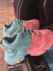 Very Pretty Blue And Pink Shade Heel Shoes