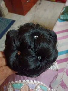 Chic Black Hair Bun Accessory