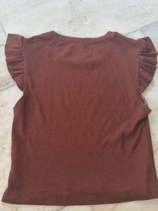 Chic Brown Ribbed Top with Ruffle Sleeves