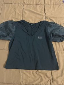 Elle Black Top - Stylish & Trendy