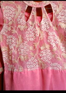 Elegant Pink Kurta Suit with Floral Design💕