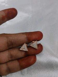 Rosegold Traingle Shape Diamond Earrings