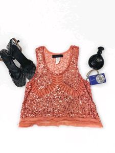 Surkh Sitara Top