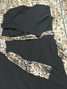 Classic Black Midi Dress with Leopard Scarf