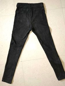 Classic Black wash Skinny Jeans