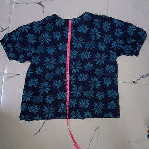 New Unused Top 2xl Top