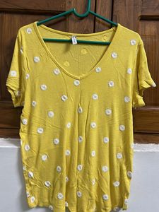 Yellow Daisy Embroidered V-Neck Top
