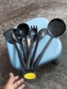 Black Kitchen Utensil Set