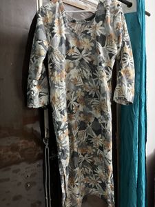 Elegant Floral Kurta Set with Pants