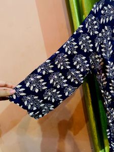 Stylish Blue Floral Print shirt