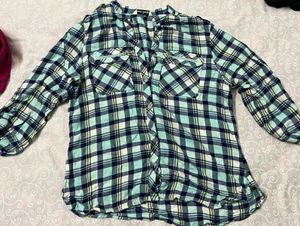 Chic Plaid Button-Up Tunic Top