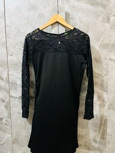Elegant Black Lace Long Sleeve Top