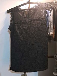 Elegant Black Lace Sleeveless Top