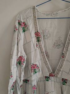 Off-white Kurta with Floral Print