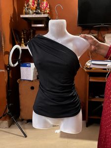 Chic One-Shoulder Black Top