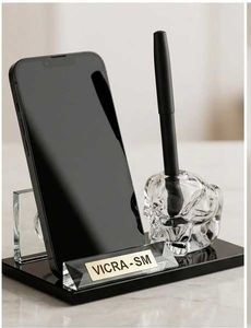 Unique Skull Pen Holder & Phone Stand