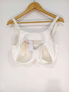 🇬🇧 Marks &amp; Spencer Comfortable White Bra