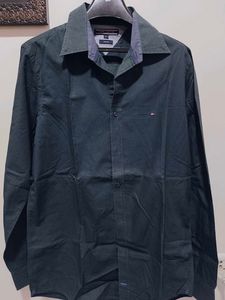 Tommy Hilfiger Men's Classic Fit Shirt 40 inch