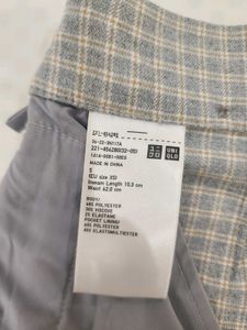 Uniqlo check Wrap Skort