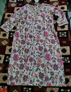 Beautiful Floral Print Kurta