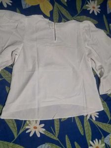 Women's Top