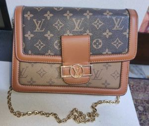 Louis Vuitton Handbag - First Copy