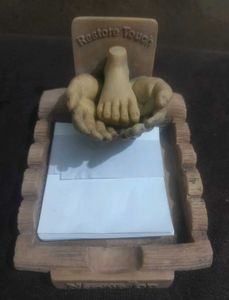 Ceramic decor piece with Notepad Holder