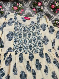 Cream &amp; Blue Floral Print Kurta