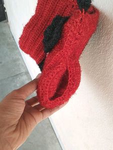 👜Handmade Red &amp; Black Sling Bag