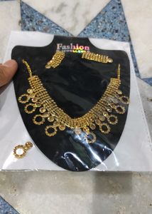 Woman And Girl's Necklace Pack Of 4 Piece