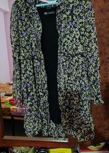 Chic Floral Print Mini Dress