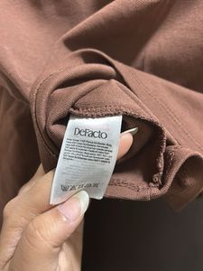 De facto Brown Long Sleeve Crop Top