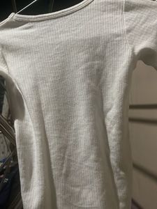 Comfortable White Ribbed Long Sleeve Top