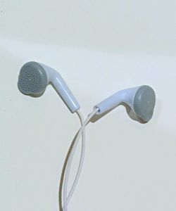 Samsung Wire Earphone With Mic For All Smartphone