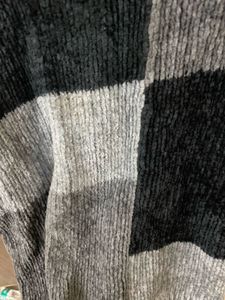 Chic Colorblock Turtleneck Sweater