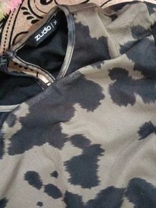 Stylish Tie-Dye Long Sleeve Top